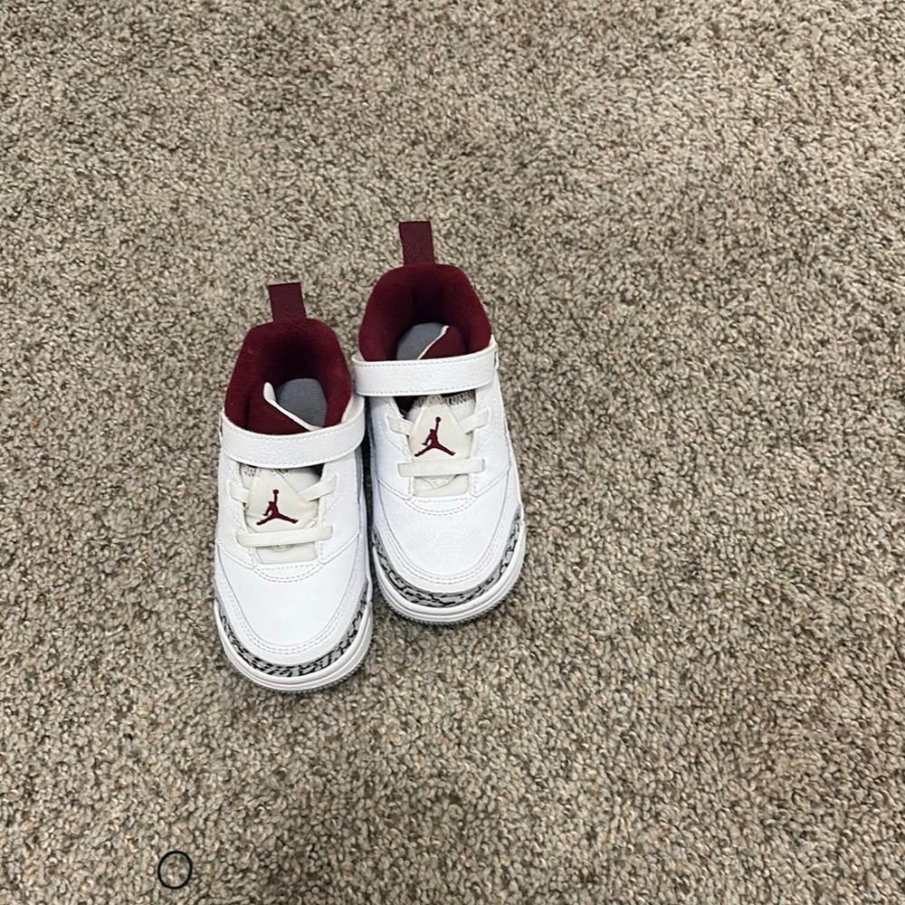 Jordan White and Red Sneakers Classic Basketball Design